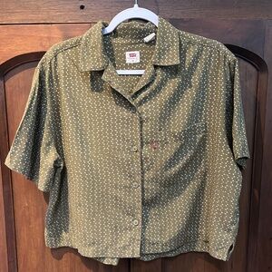 Levi's Olive Green Short-Sleeve Button-Down Shirt with White Micro Pattern